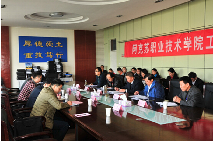 浙江省委组织部考核组一行对张巨勇博士进行考核